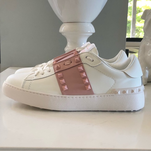 Valentino Rockstud Untitled “11” sneaker Like New, Eur 37 - Picture 11 of 12